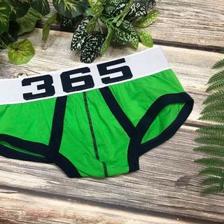 QUẦN LÓT TAM GIÁC 365