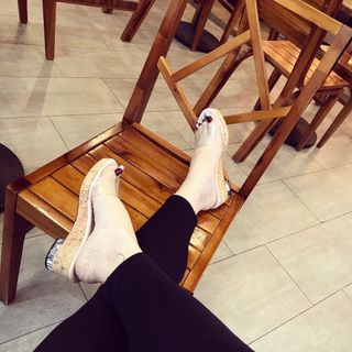 Dép xuồng thấp quai mika