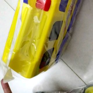 Xe đồ chơi nhựa