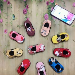 Giầy nỉ bông cho bé