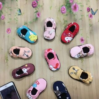 Giầy nỉ bông cho bé