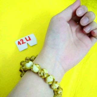 chuỗi đeo tay phong thủy 12li mẫu y hình luôn