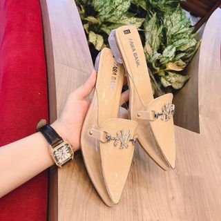 Dép sục mika