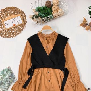 Set áo sơmi cổ bèo crop len