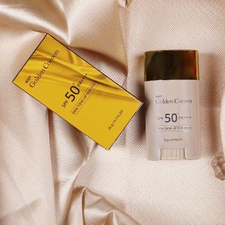 Chống nắng Golden Cocoon SPF50 PA Skin tone up Sun stick