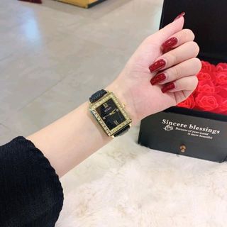 Đồng hồ nữ hót