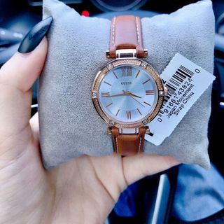 Đồng hồ nữ Guesv