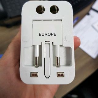 ổ cắm đa năng chuyển đổi du lịch