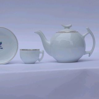 bộ ấm chén bộ trà in logo giá rẻ bộ kẻ chỉ vàng