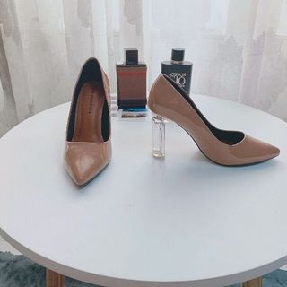 Giày bít cao 9p gót mica trong cực sang