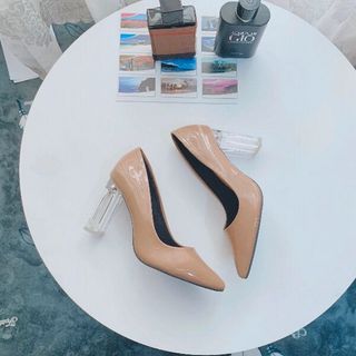Giày bít cao 9p gót mica trong cực sang