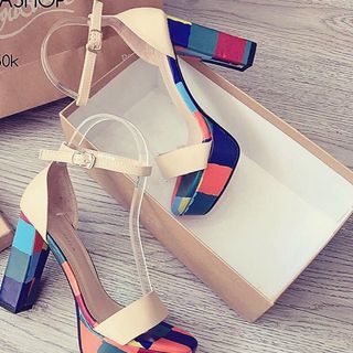 Giày sandal gót trị phối màu da đẹp