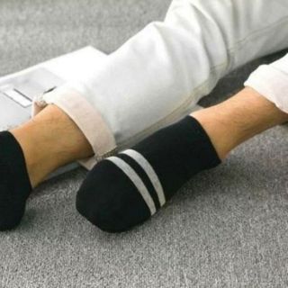 Tất nam cổ ngắn màu đen