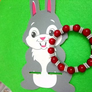 vòng đeo tay màu đỏ mix kim loại