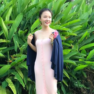 Váy body hai dây xuất dư