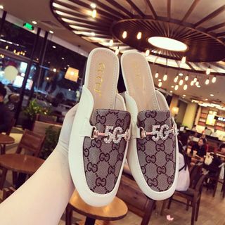 Dép sục phối phụ kiện