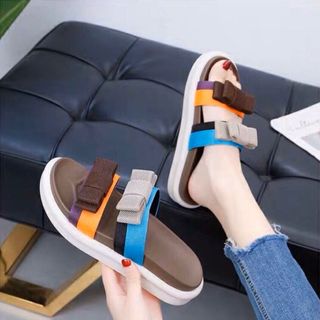 Dép đế lõm nhiều màu