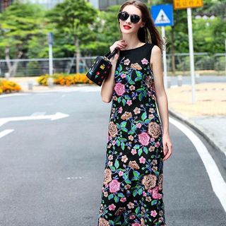 Đầm ren hoa cao xinh