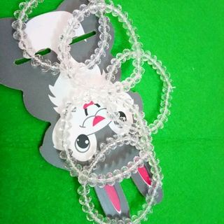chuỗi đeo tay nữ màu trong suốt