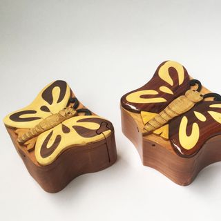 Quà tặng gỗ hình con bướm Butterfly- Handcrafted Wooden Puzzle Box