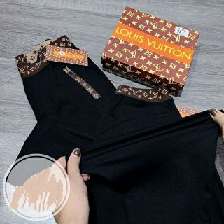 Quần legging cạp chữ