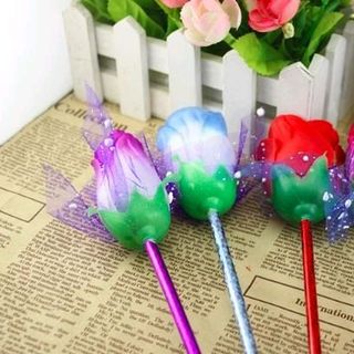 viết mực hình hoa hồng