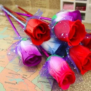 viết mực hình hoa hồng