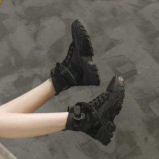 Giày bata cổ cao cá tính a