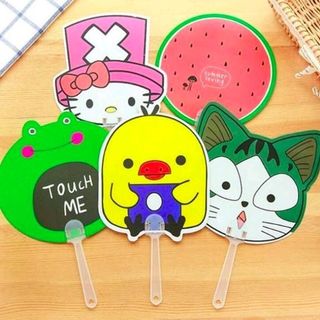 quạt nhiều hình quạt cầm tay