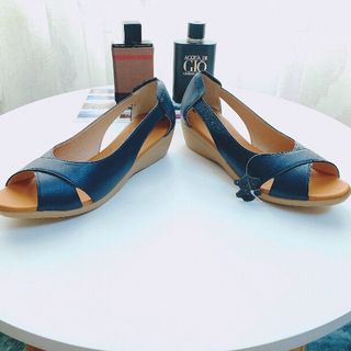 Suồng da thật mẫu mới siêu nhẹ êm chân