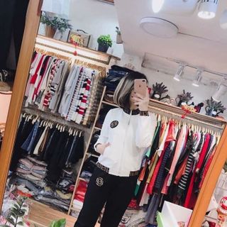 Bộ quần áo thể thao nữ