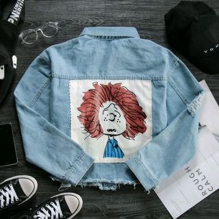 Áo khoác jean nữ cô gái tóc xù