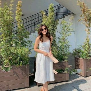 ĐẦM TRẮNG 2D XÔ VIỀN REN NGỰC