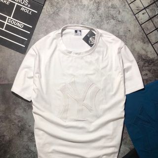 ÁO THUN TRÒN NY DẬP