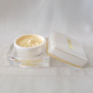 HAVONA KEM DƯỠNG TRẮNG DA MẶT MỊN NHƯ NHUNG – SPF/50