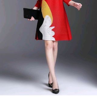 Đầm suông phối màu
