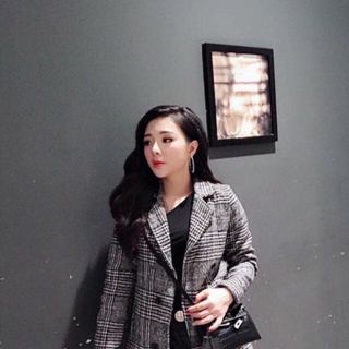 ÁO KHOÁC KẺ CÚC NỮ