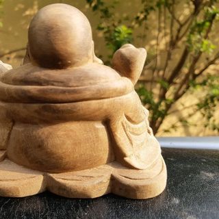 PHẬT DI LẶC ĐỂ XE OTO