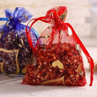 túi thơm để phòng hoặc tủ quần áo