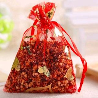 túi thơm để phòng hoặc tủ quần áo