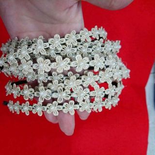 cài tóc thời trang đính hạt trắng