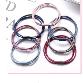 cột tóc nhiều tầng nhiều màu