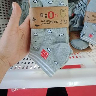 tất nữ trái tim