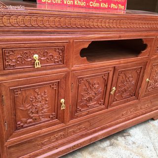 Kệ tivi mõ lồi 2m4 gỗ hương đá