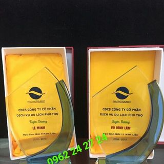 nơi bán cúp pha lê của hàng bán kỷ niệm chương pha lê pha lê giọt nước pha lê cánh buồm