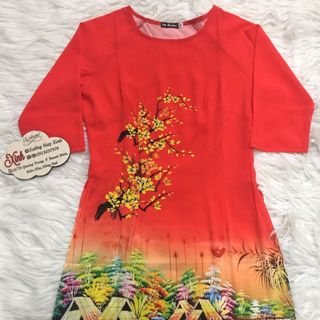 Set áo dài cách tân tơ nhung nền đỏ in cảnh làng quê