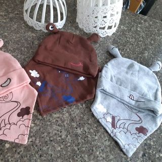 Set nhí khăn và nón cho bé dưới 18th