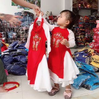 Lô áo dài cách tân cho bé