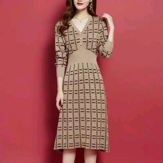 Đầm len họa tiết