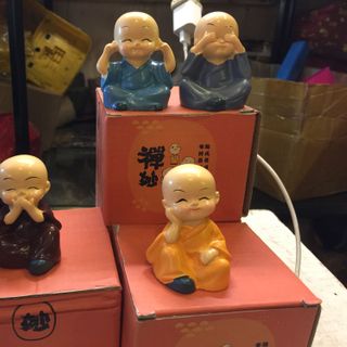 Bộ bốn chú tiểu